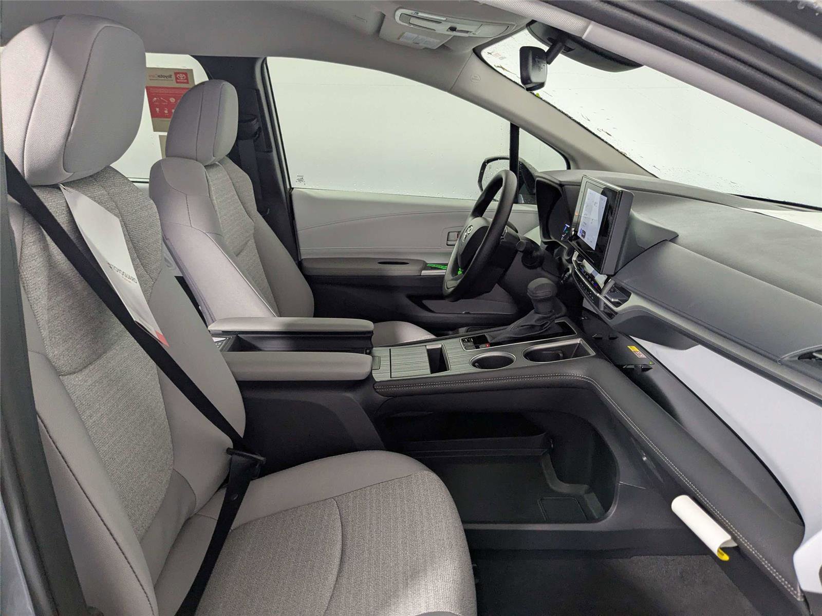 New 2026 Toyota Sienna LE image 22