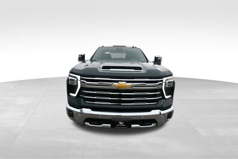 New 2026 Chevrolet Silverado 2500 LTZ w/ LTZ Convenience Package AWD/4WD image 10