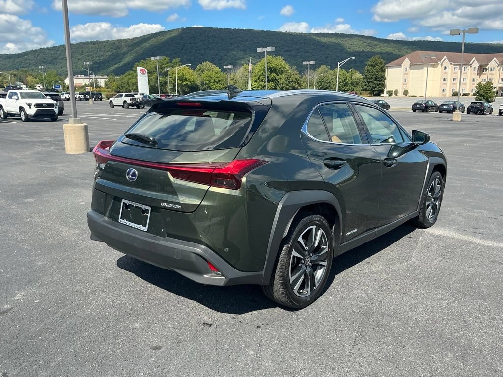 Used 2021 Lexus UX 250h w/ Premium Package AWD/4WD image 7