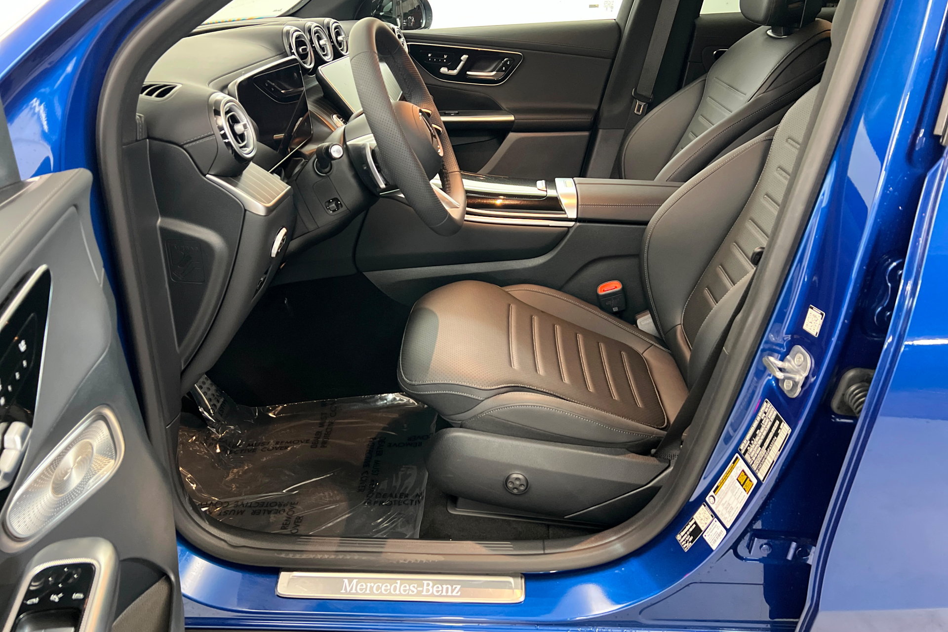 New 2027 Mercedes-Benz GLC 300 4MATIC image 17