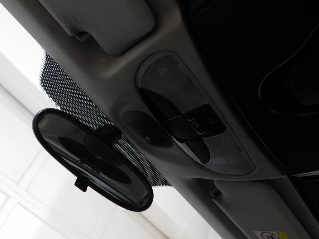 Used 2005 Chrysler Crossfire Limited RWD image 79