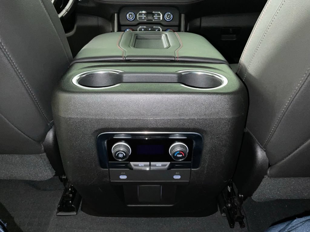 Used 2021 Chevrolet Suburban RST RWD image 19