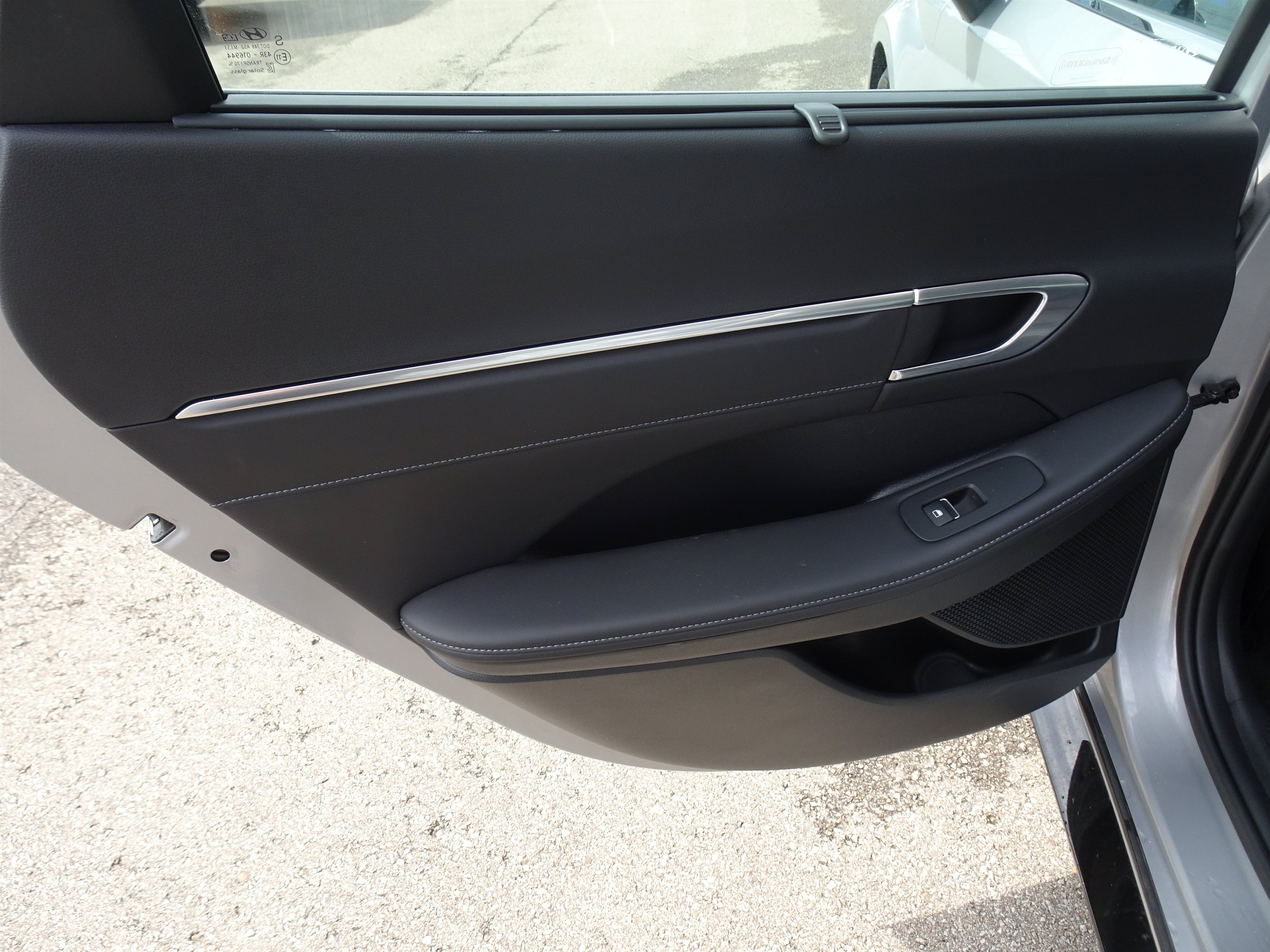 Used 2023 Hyundai Sonata Limited FWD image 17