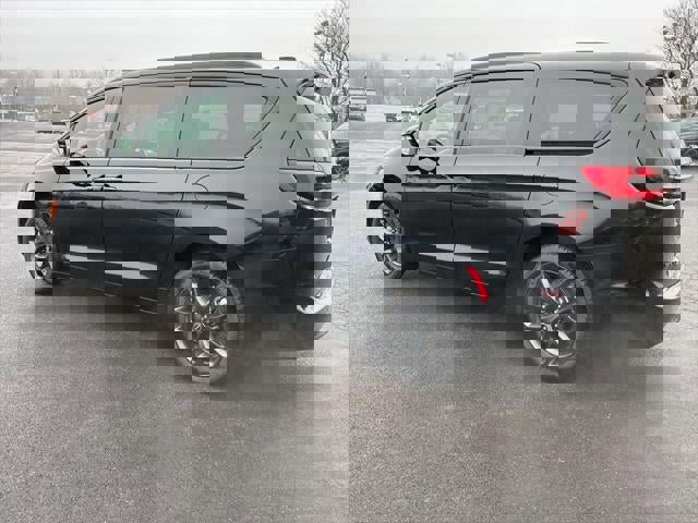 New 2026 Chrysler Pacifica Select AWD/4WD image 27