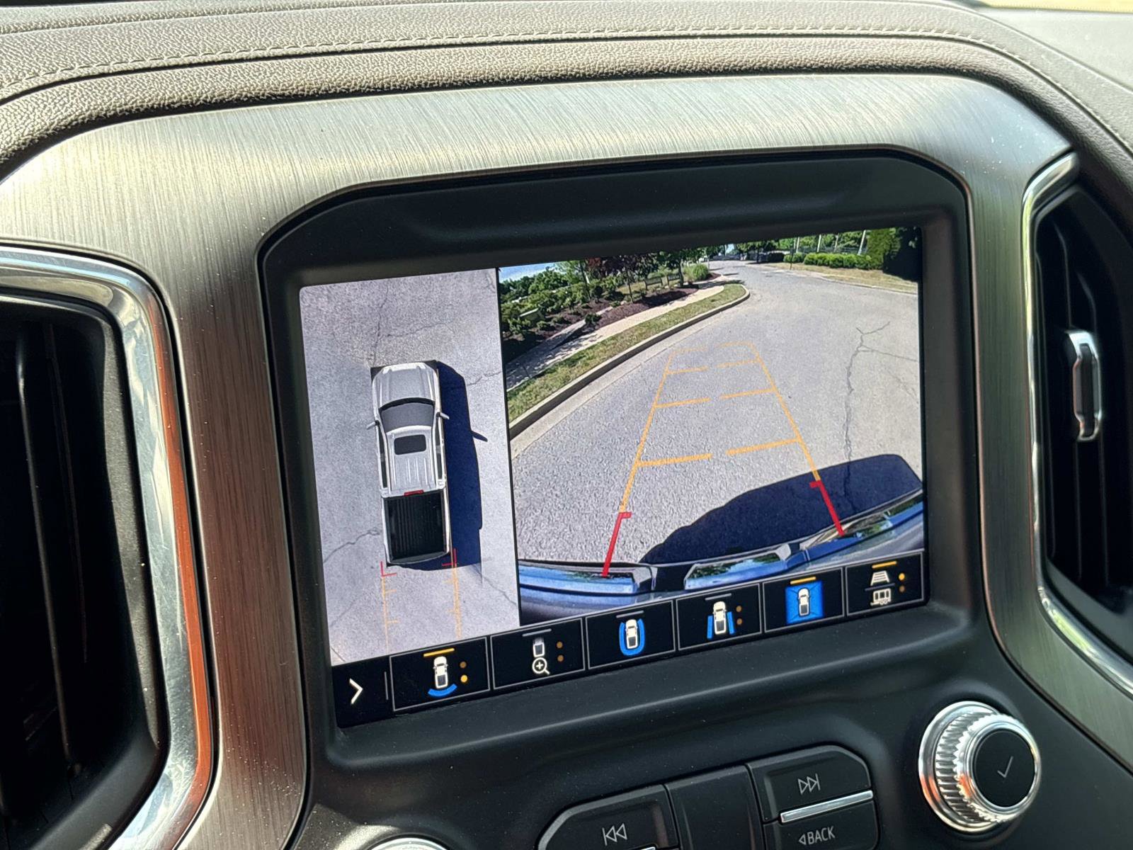 Certified 2021 GMC Sierra 1500 Denali w/ Denali Ultimate Package AWD/4WD image 22