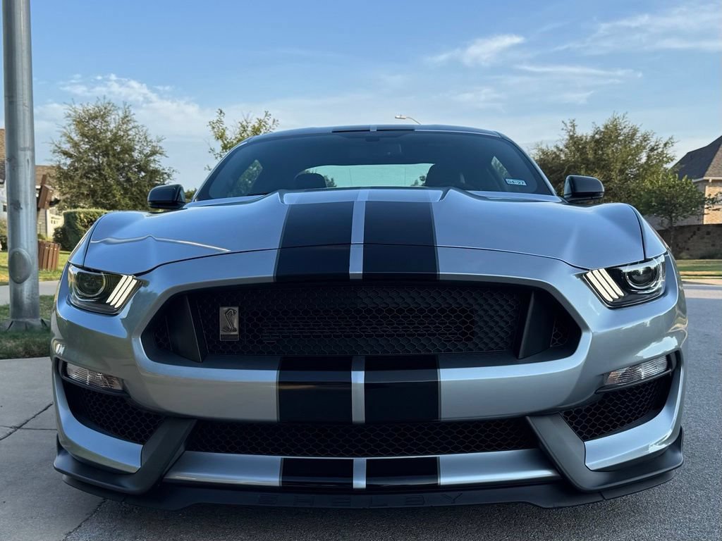 Used 2020 Ford Mustang Shelby GT350 w/ Technology Package RWD image 4