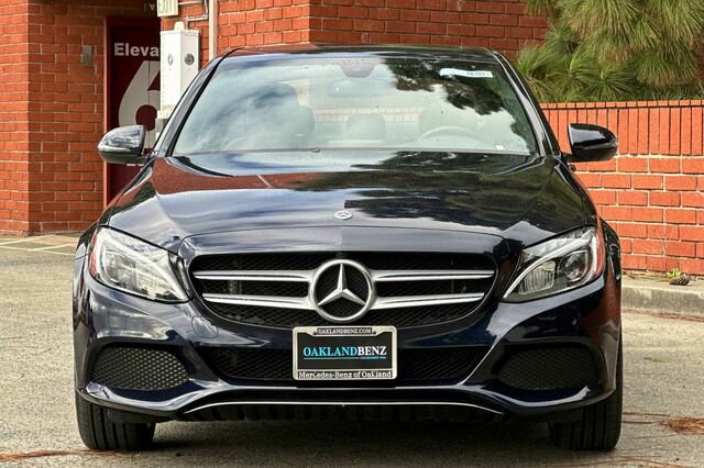 Used 2018 Mercedes-Benz C 300 4MATIC Sedan image 9