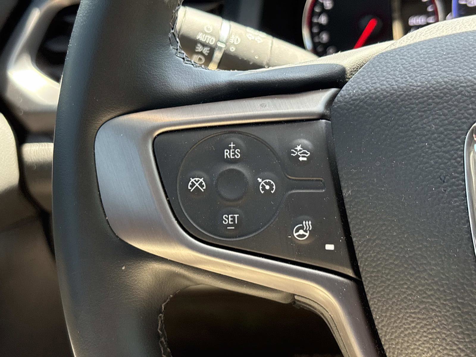 Used 2023 GMC Acadia AT4 w/ Technology Package image 18