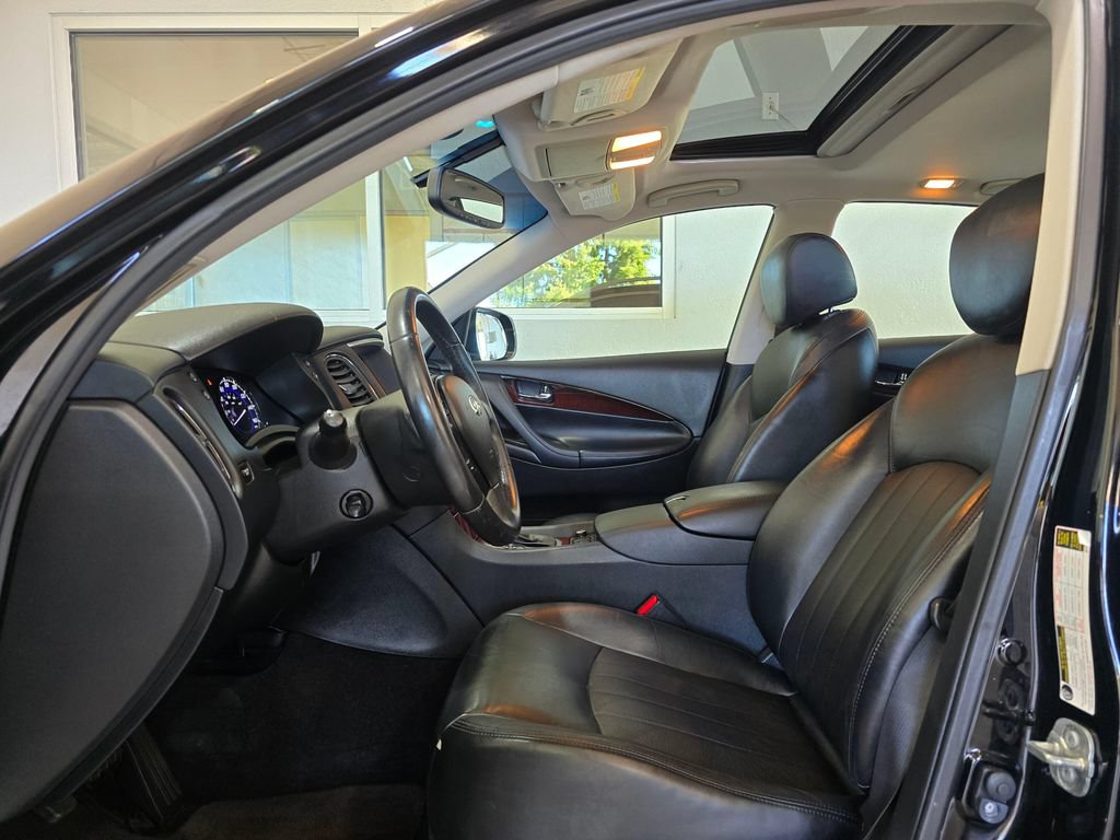 Used 2016 INFINITI QX50 AWD w/ Premium Package image 22