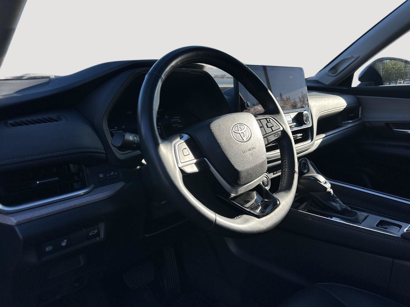 Used 2024 Toyota Grand Highlander FWD image 11