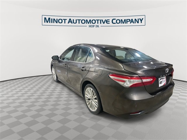 Used 2018 Toyota Camry XLE image 6