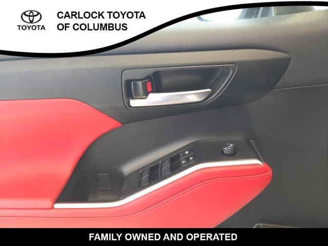 Used 2023 Toyota Highlander XSE AWD/4WD image 11