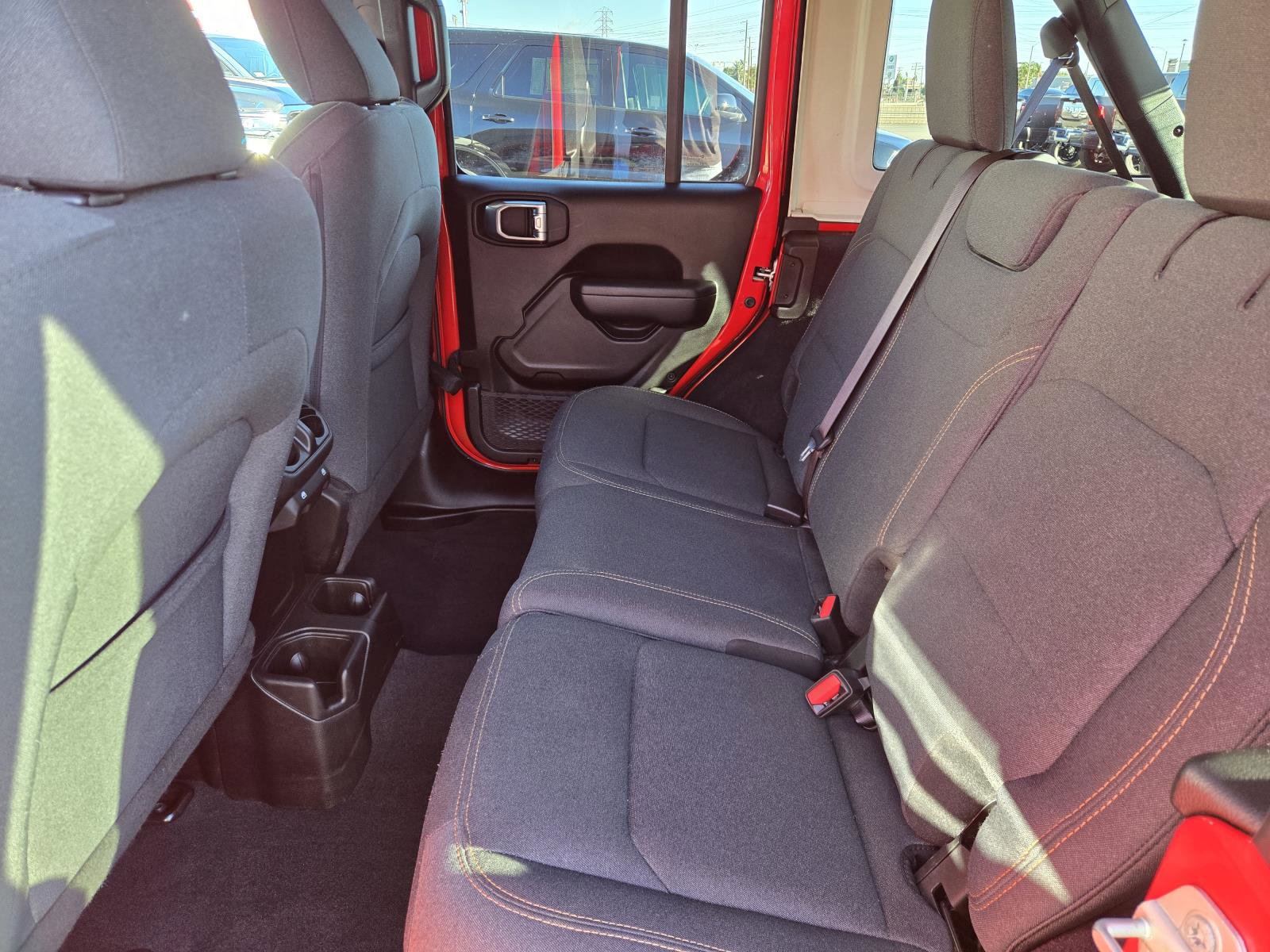 Used 2024 Jeep Wrangler Unlimited Sport image 28