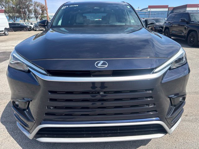 Used 2024 Lexus TX 500h AWD w/ Technology Package image 2