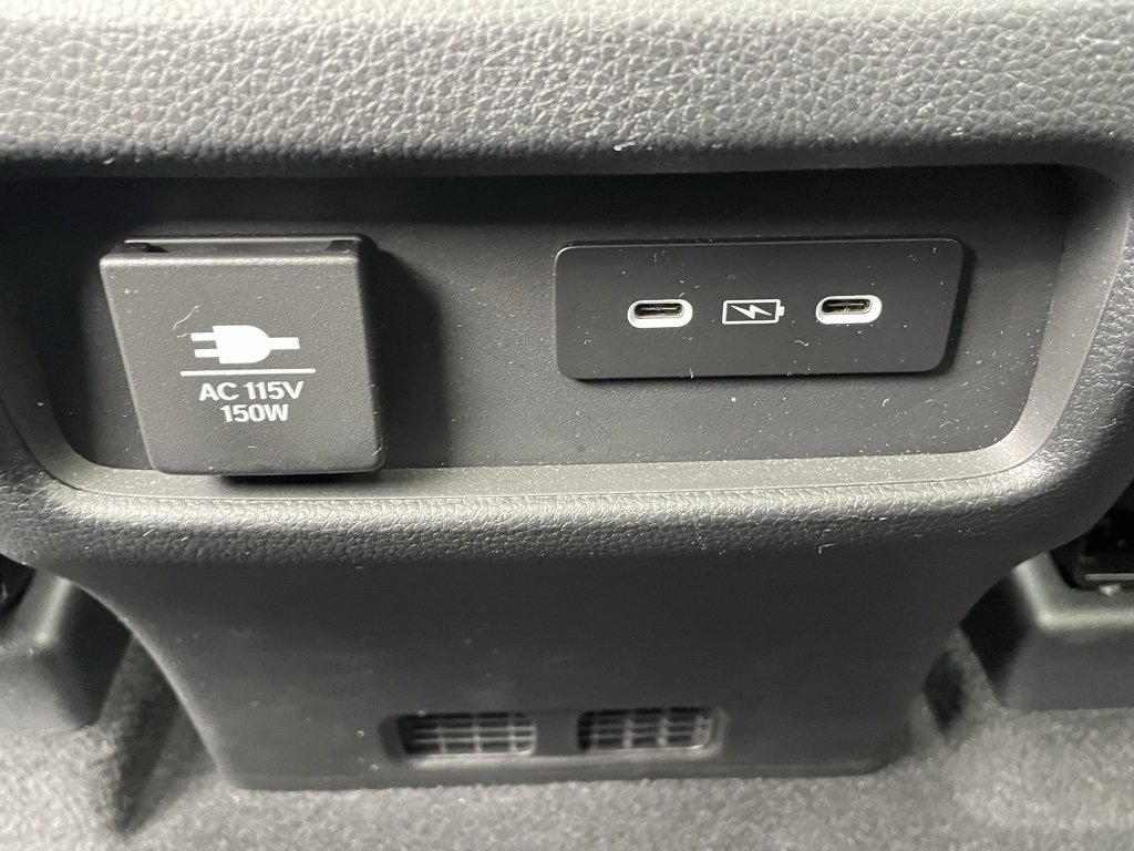 Used 2025 Honda Pilot Elite image 27