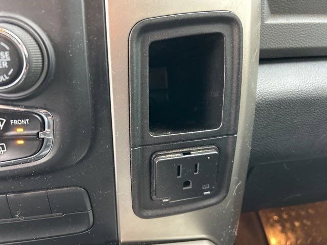 Used 2013 RAM 1500 Outdoorsman image 31