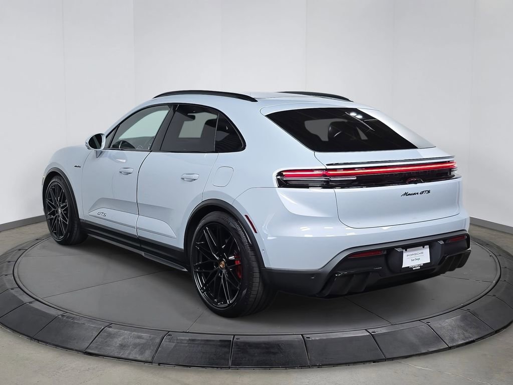 New 2026 Porsche Macan GTS Electric image 3