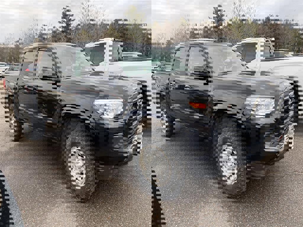 Used 2023 Toyota Tacoma SR image 5