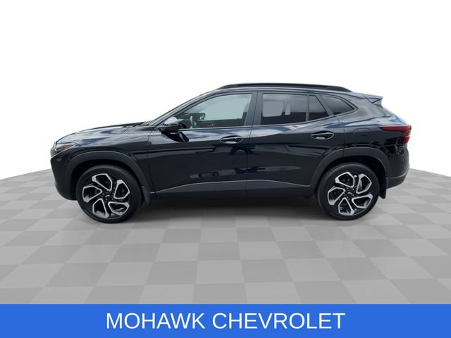 Used 2025 Chevrolet Trax RS w/ Sunroof Package FWD image 5