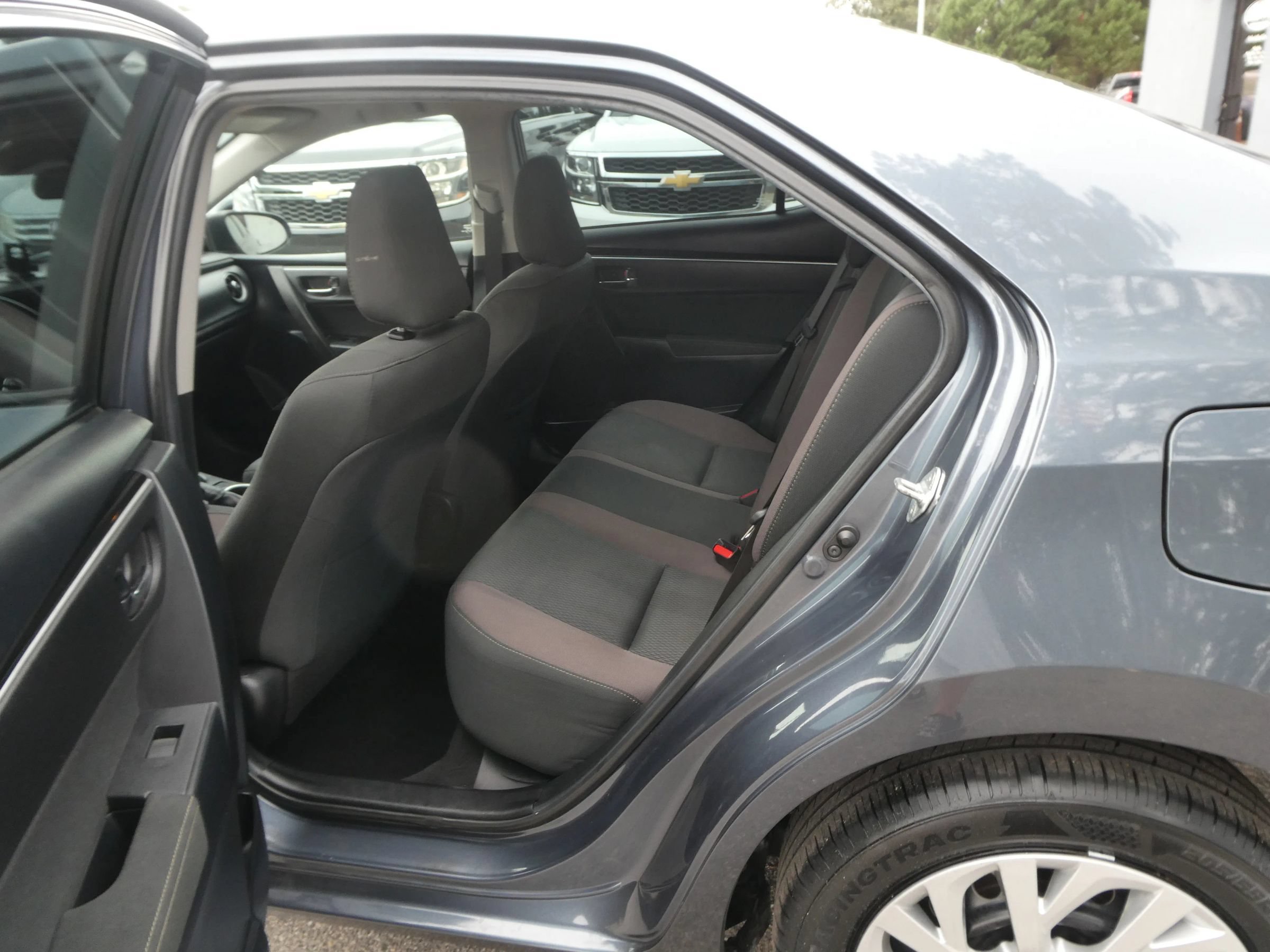 Used 2019 Toyota Corolla LE FWD image 26