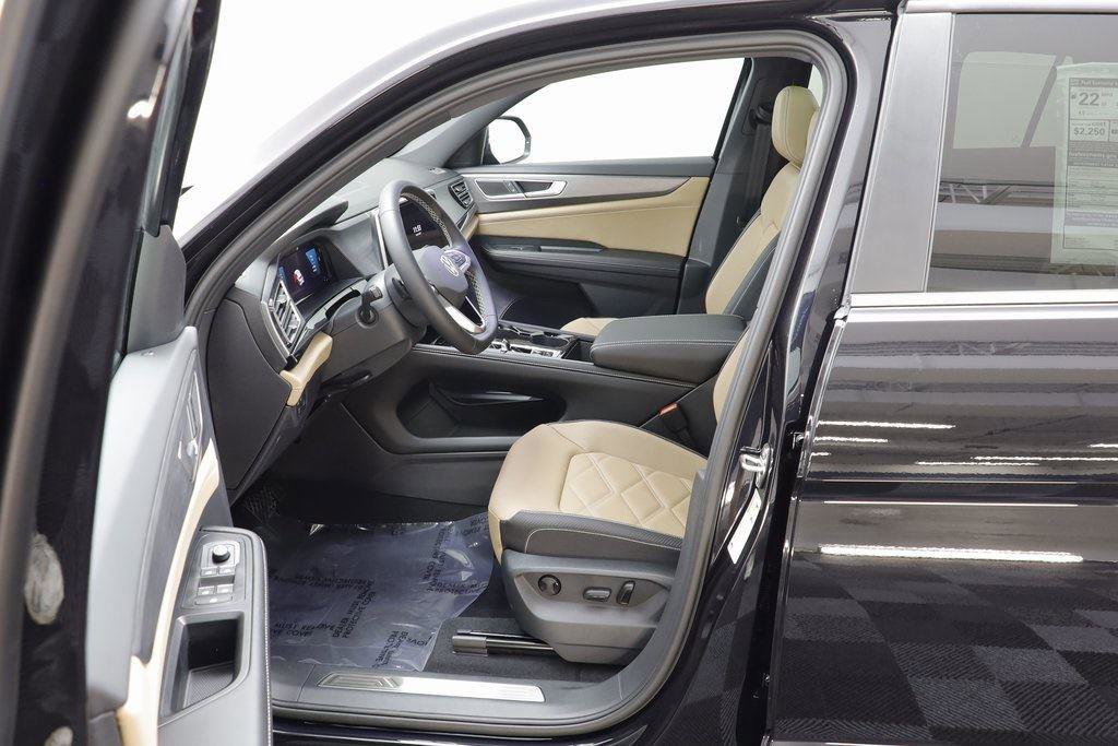 New 2026 Volkswagen Atlas Cross Sport SE image 6