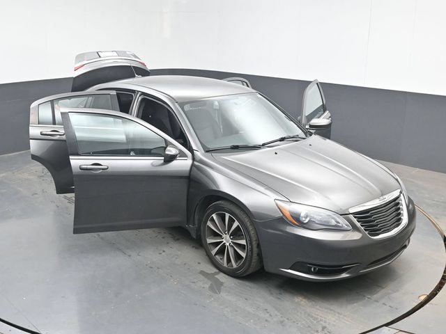 Used 2014 Chrysler 200 Touring w/ 200 S Group FWD image 46
