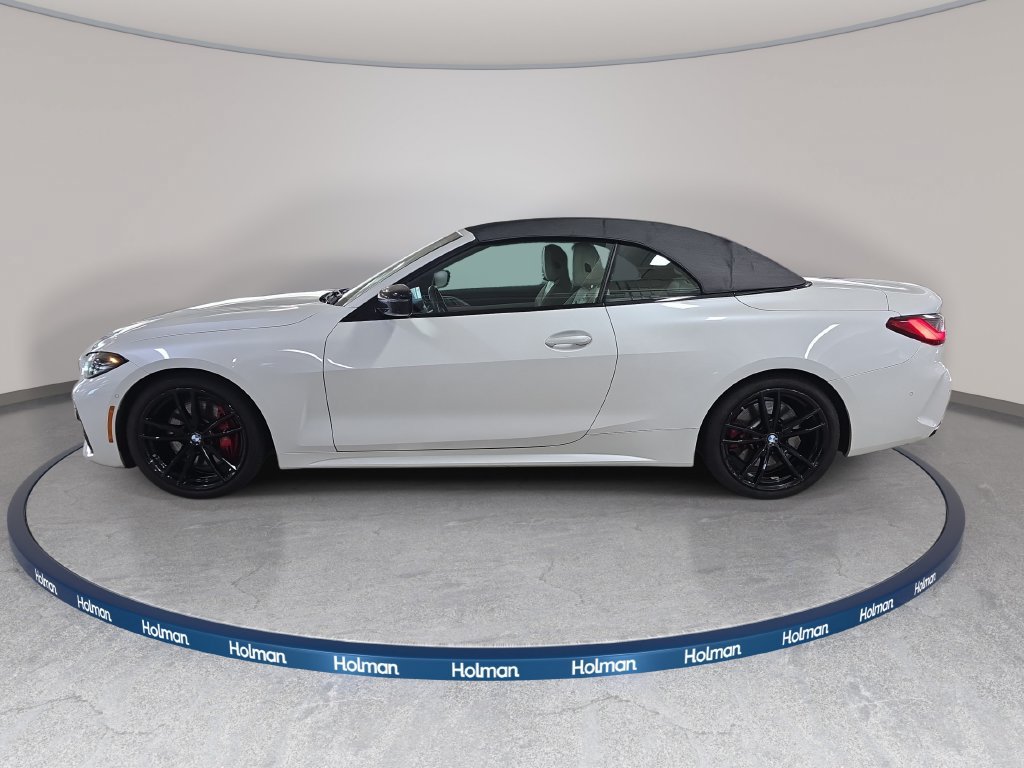 Used 2024 BMW M440i Convertible RWD image 9