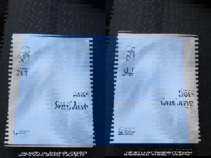 Used 2021 Buick Encore Preferred image 28