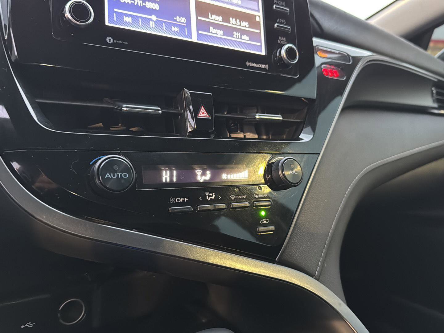 Certified 2021 Toyota Camry SE image 22