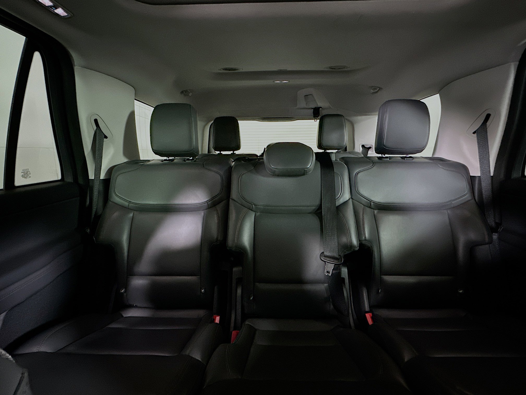 Used 2025 Ford Expedition Active image 30