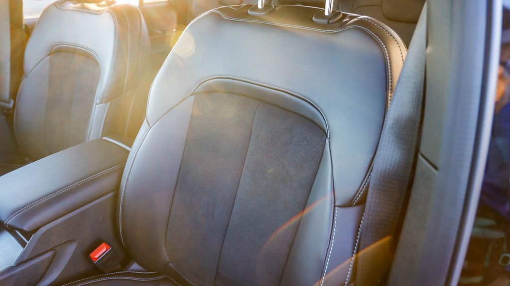 New 2025 Jeep Grand Cherokee Altitude image 26