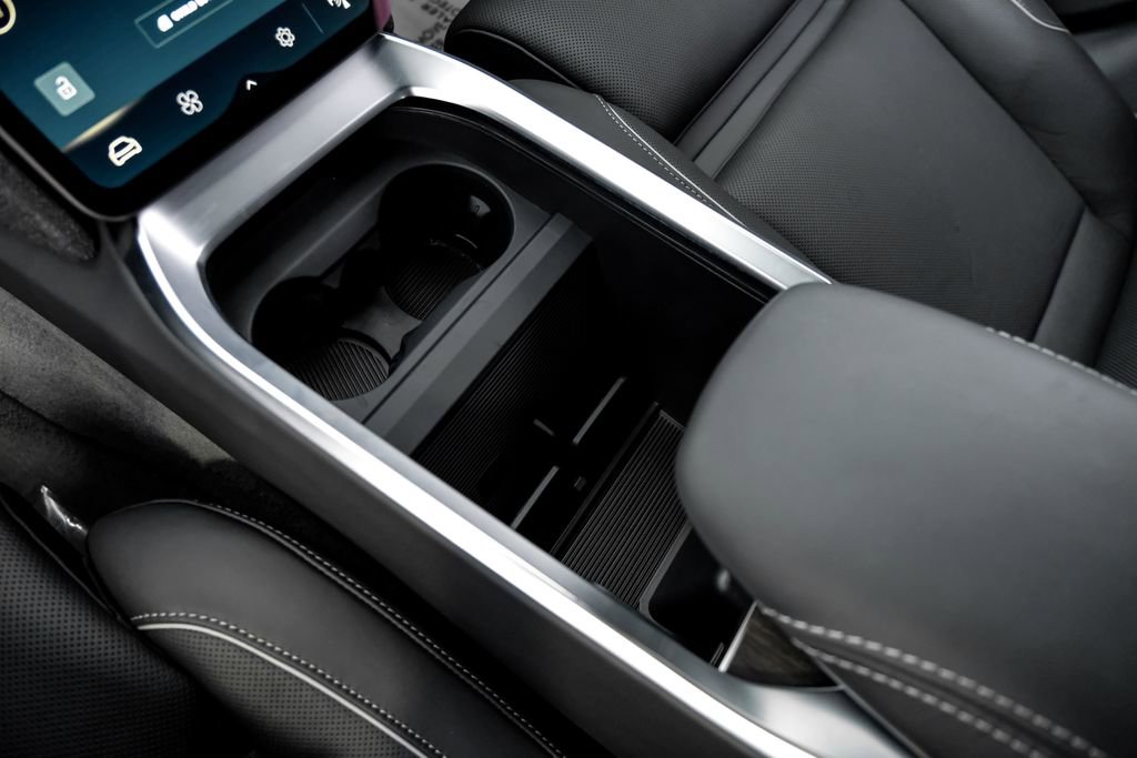 Used 2025 Lucid Air Touring image 32