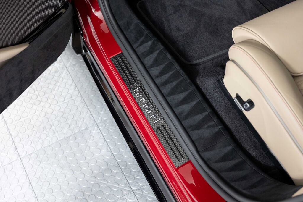 Certified 2024 Ferrari Purosangue image 15