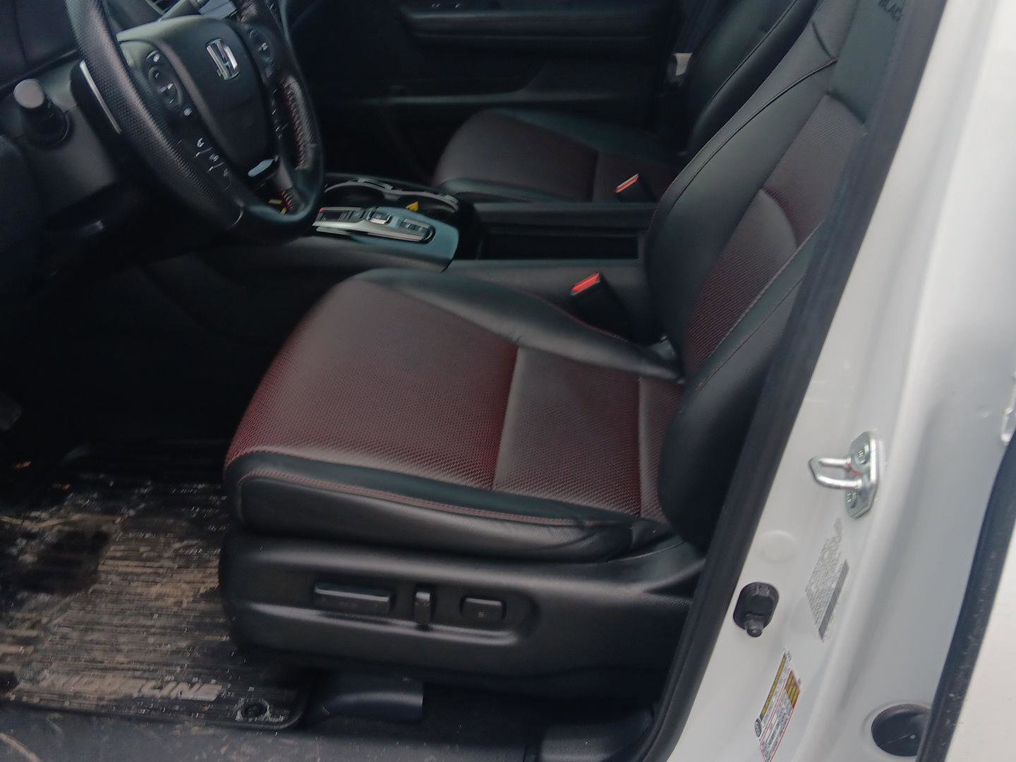 Used 2021 Honda Ridgeline Black Edition image 14