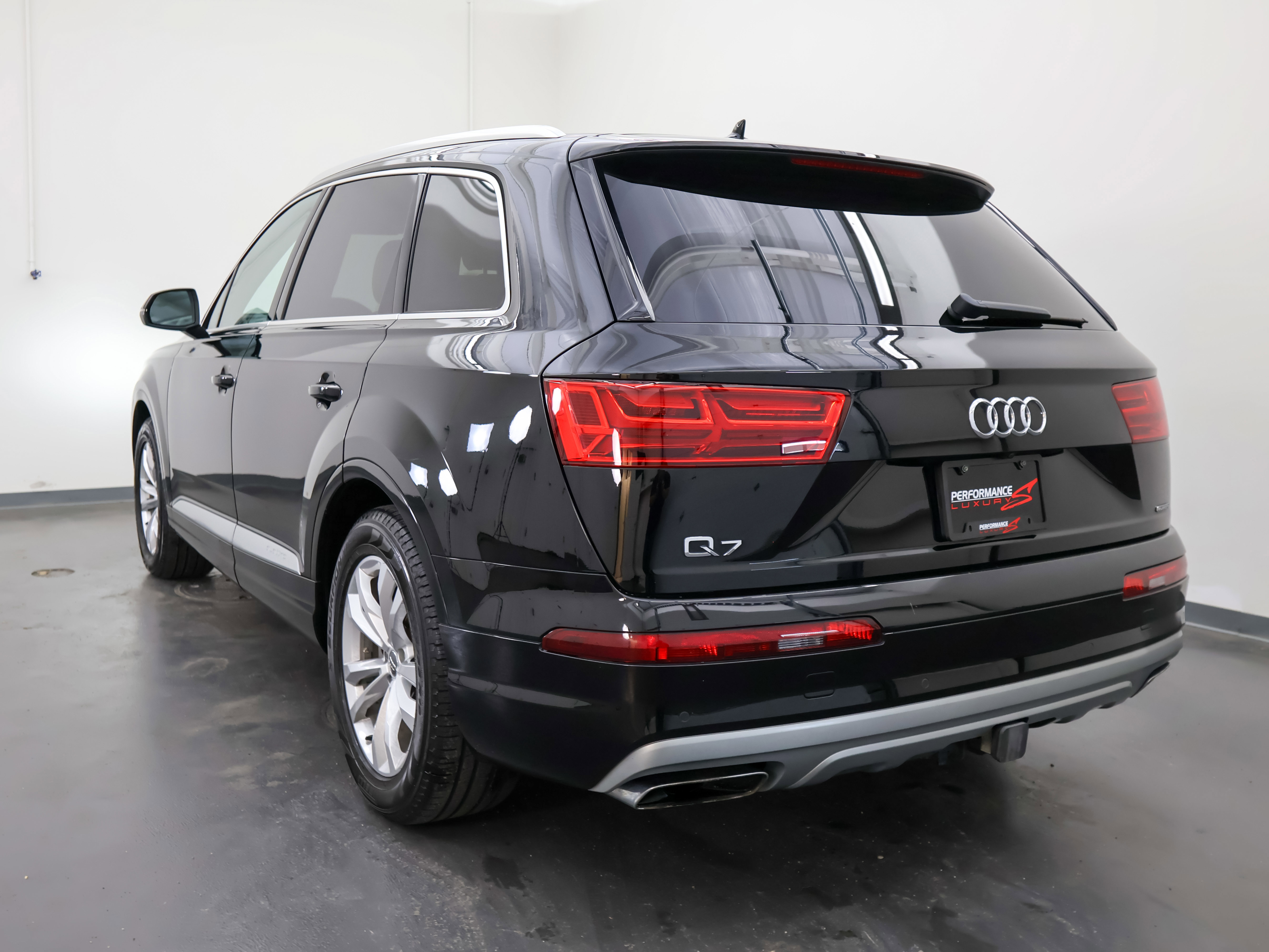 Used 2017 Audi Q7 2.0T Premium Plus AWD/4WD image 5