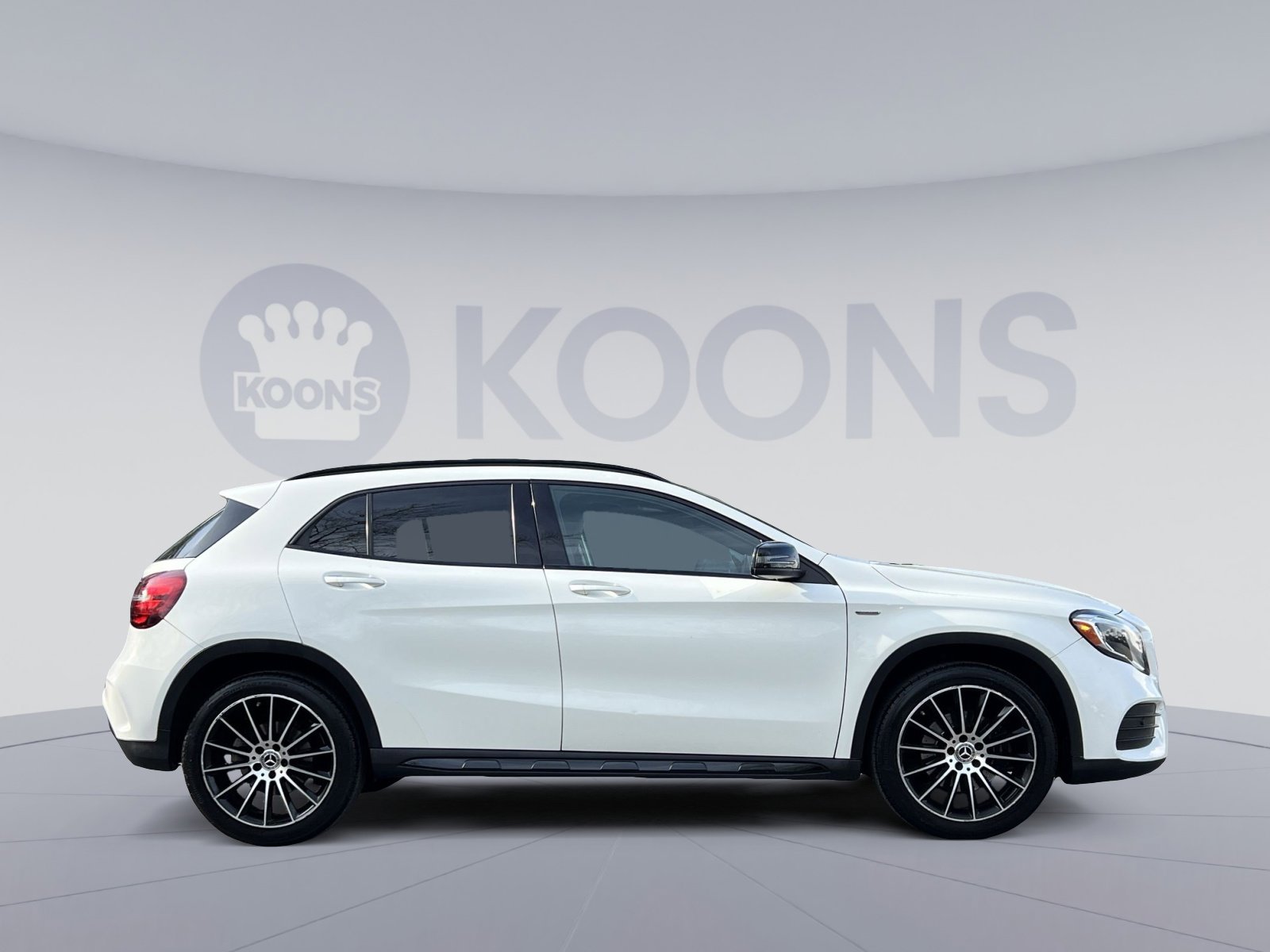 Used 2018 Mercedes-Benz GLA 250 4MATIC image 7