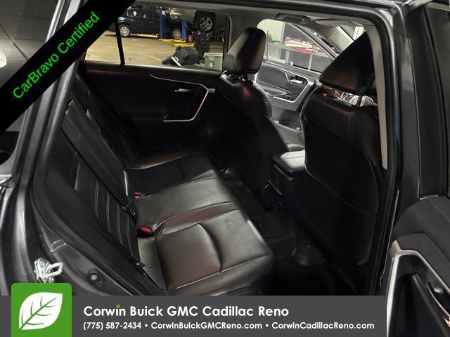 Used 2020 Toyota RAV4 XLE Premium AWD/4WD image 31