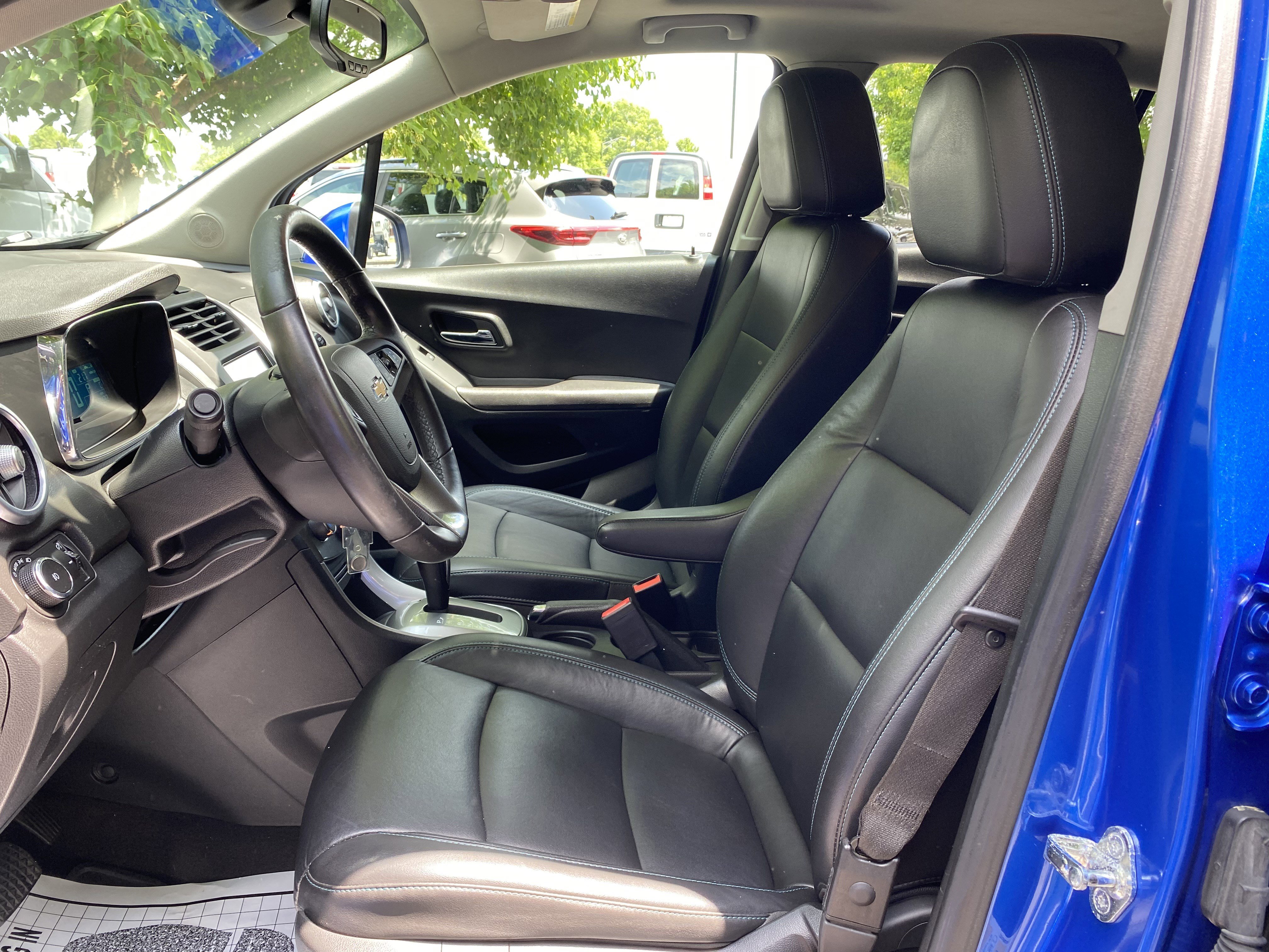 Used 2015 Chevrolet Trax LTZ w/ LPO, Protection Package AWD/4WD image 16