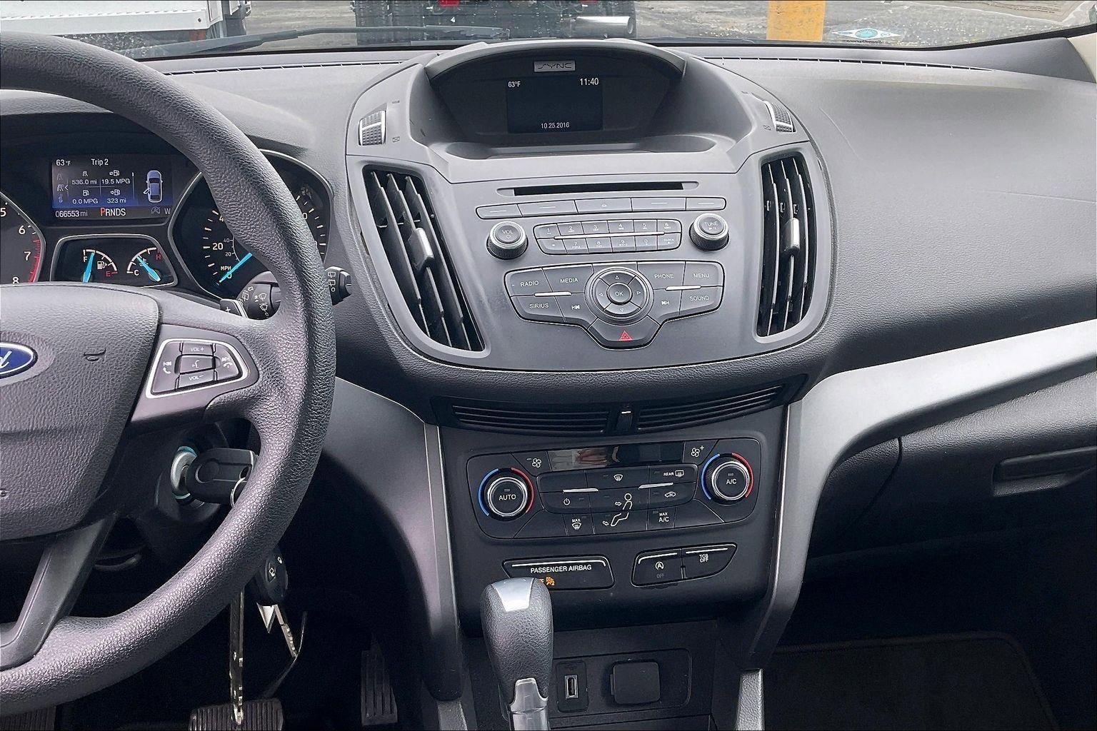 Used 2017 Ford Escape SE AWD/4WD image 6