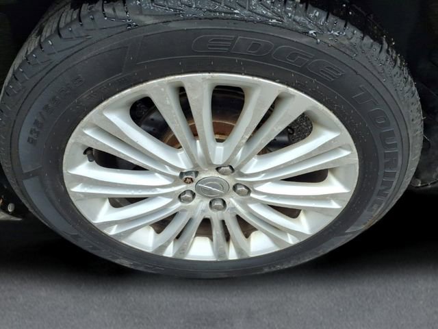 Used 2013 Chrysler 300 AWD w/ Driver Convenience Group image 7