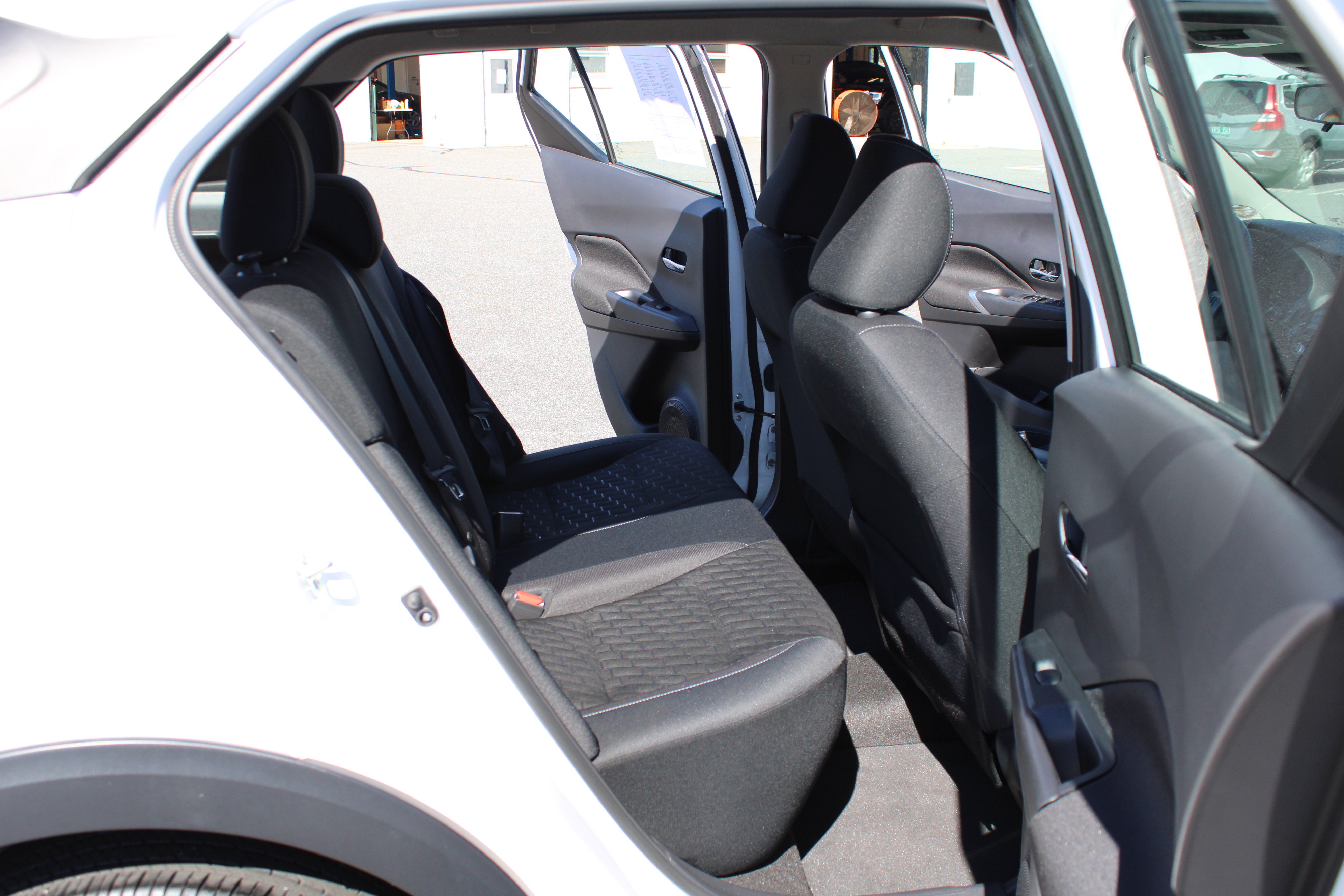 Used 2023 Nissan Kicks SV FWD image 17