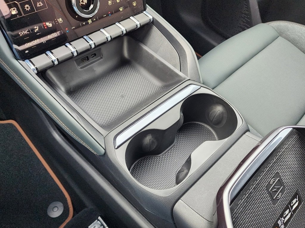 New 2026 GMC Terrain AT4 w/ Convenience Package III image 32