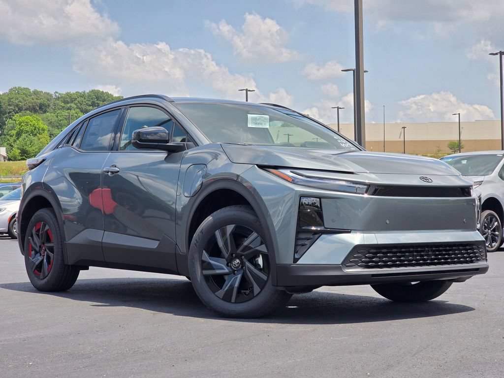 New 2026 Toyota C-HR w/ Cold Weather Package AWD/4WD 360° Tour