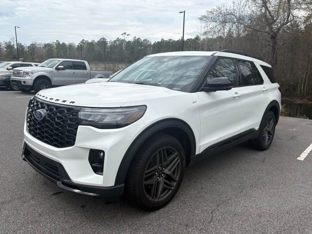 New 2026 Ford Explorer ST-Line w/ ST-Line Street Pack