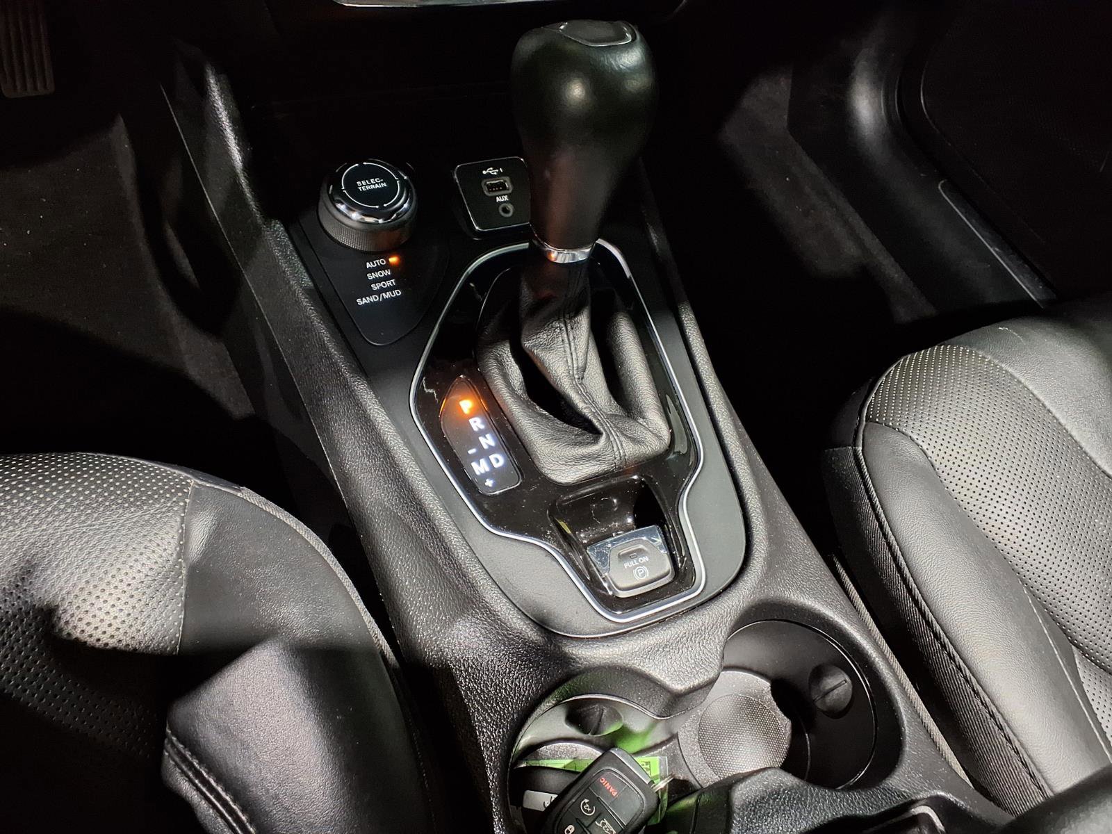 Used 2019 Jeep Cherokee Limited AWD/4WD image 10