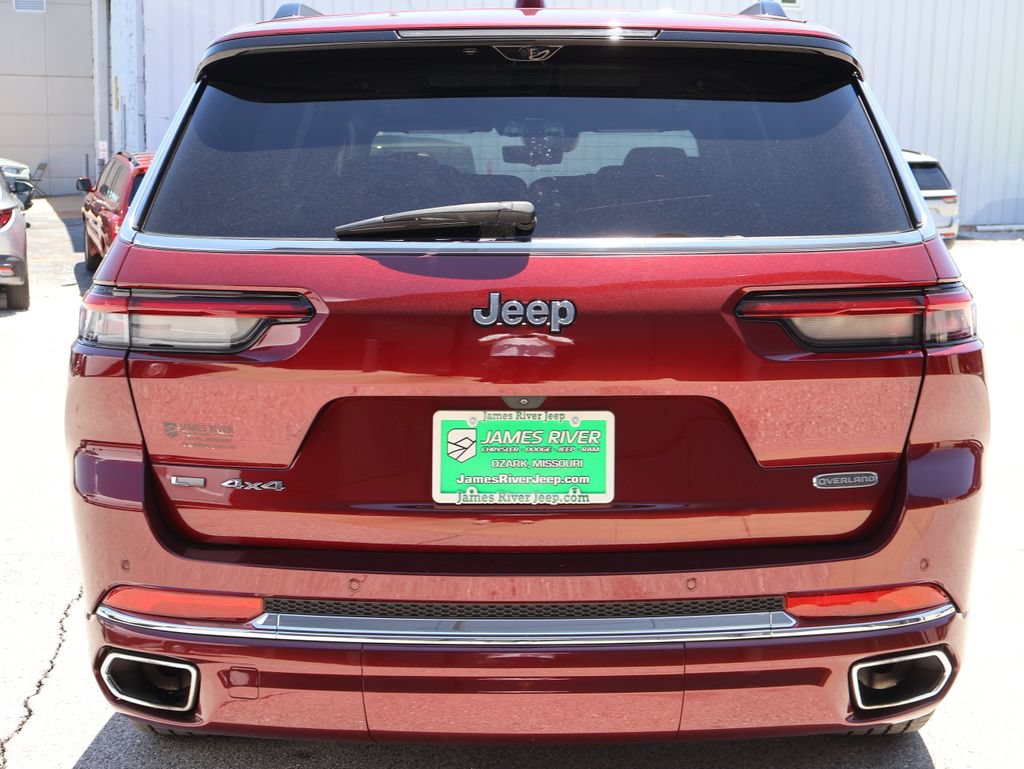 Used 2022 Jeep Grand Cherokee L Overland w/ Luxury Tech Group IV AWD/4WD image 4