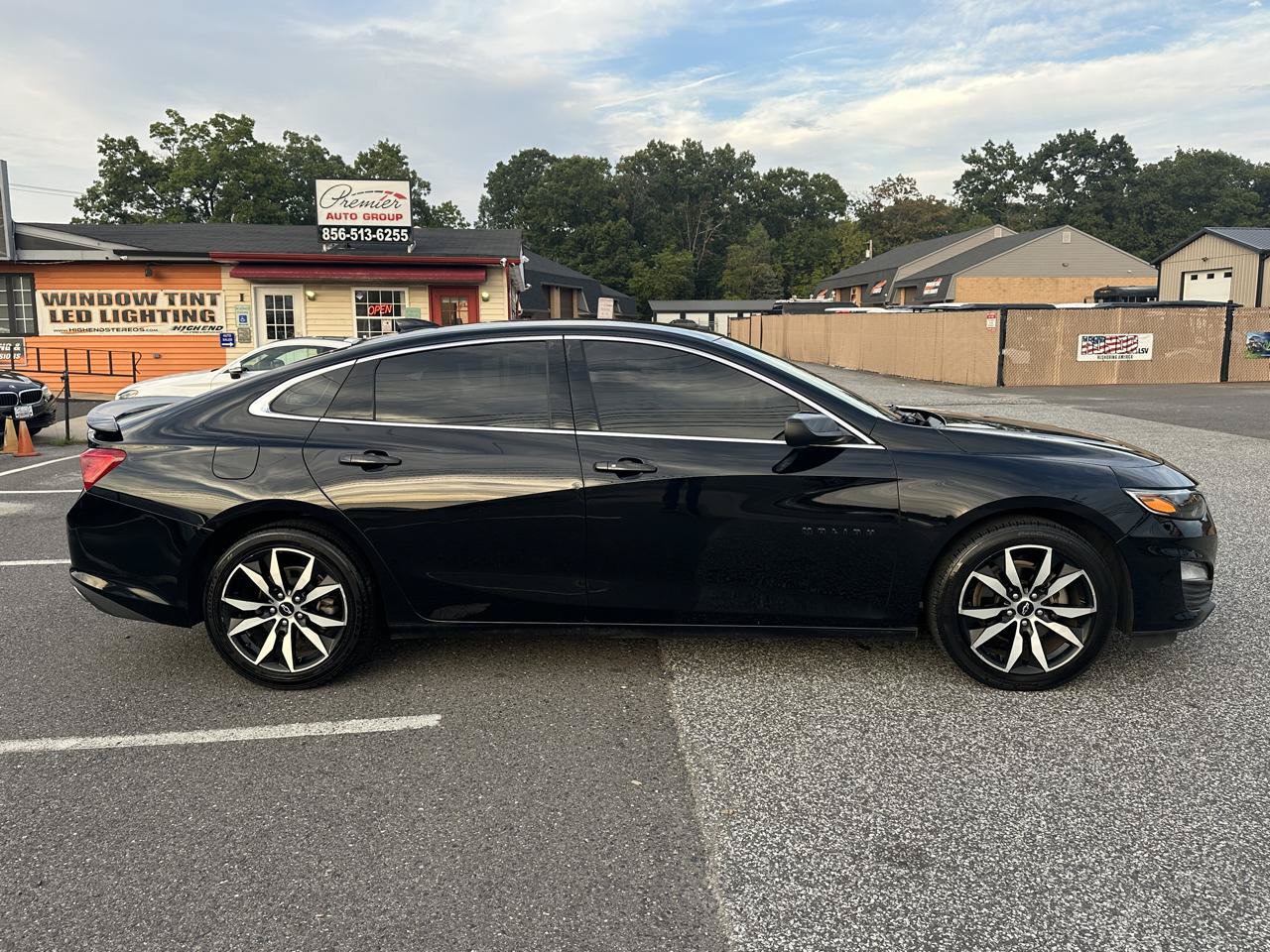 Used 2021 Chevrolet Malibu RS FWD image 4
