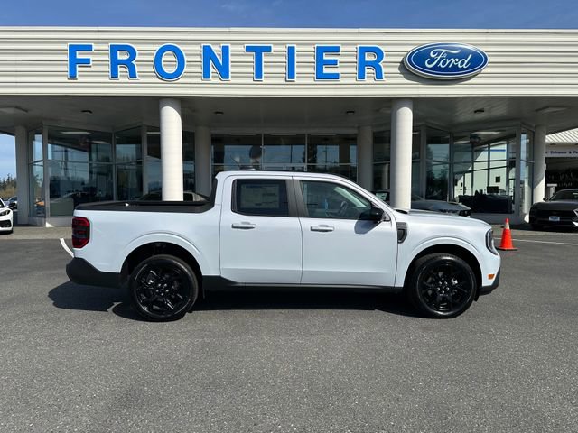 New 2026 Ford Maverick Lariat w/ Black Appearance Package