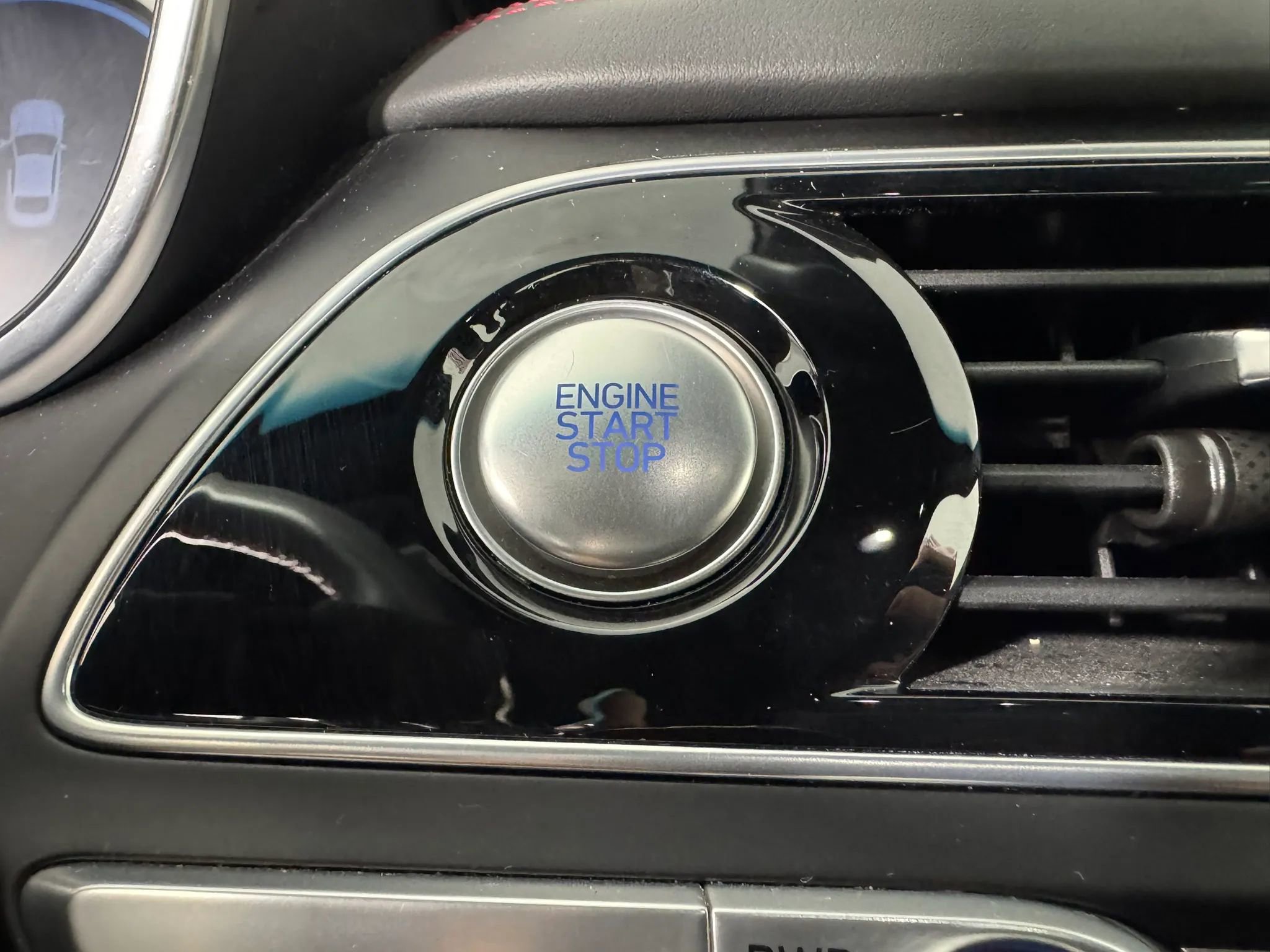 Used 2023 Genesis G70 2.0T w/ Sport Prestige Package AWD/4WD image 17