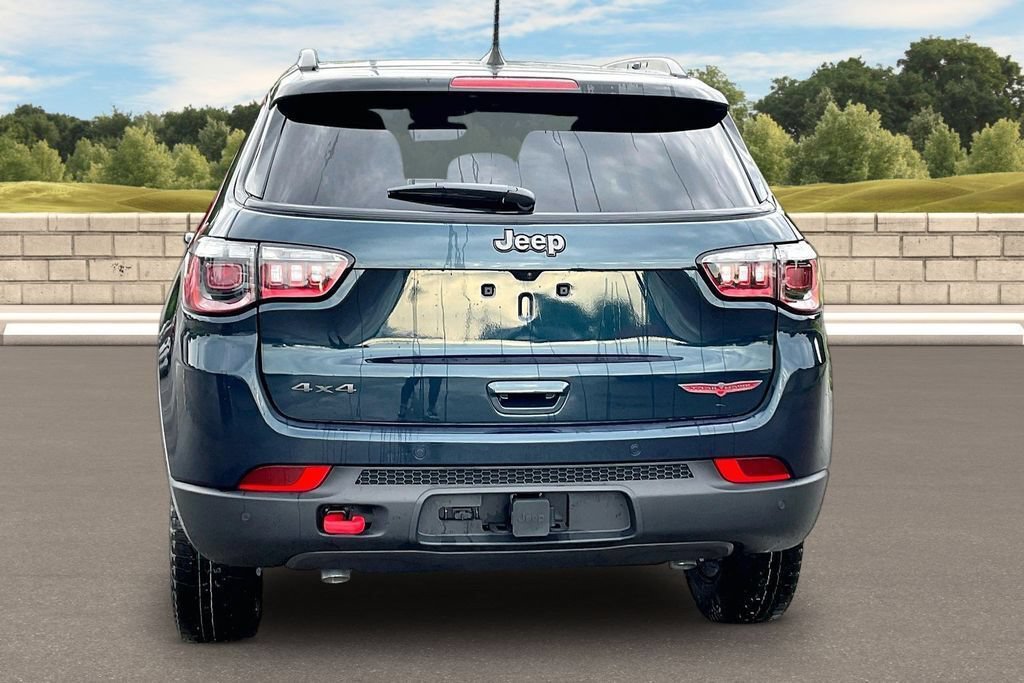 New 2026 Jeep Compass Trailhawk w/ Sun, Sound & Navigation Group AWD/4WD image 4